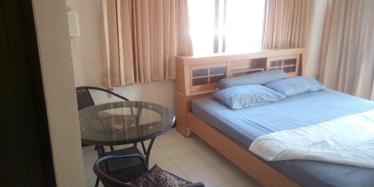 M & A Guesthouse Хуа Хин Екстериор снимка