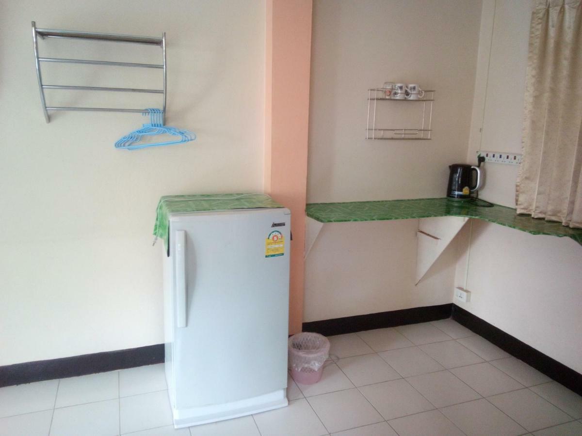 M & A Guesthouse Хуа Хин Екстериор снимка