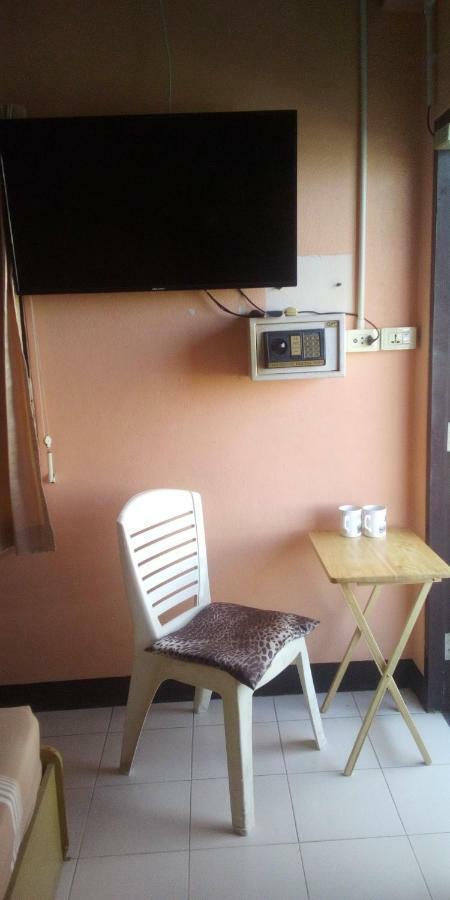 M & A Guesthouse Хуа Хин Екстериор снимка
